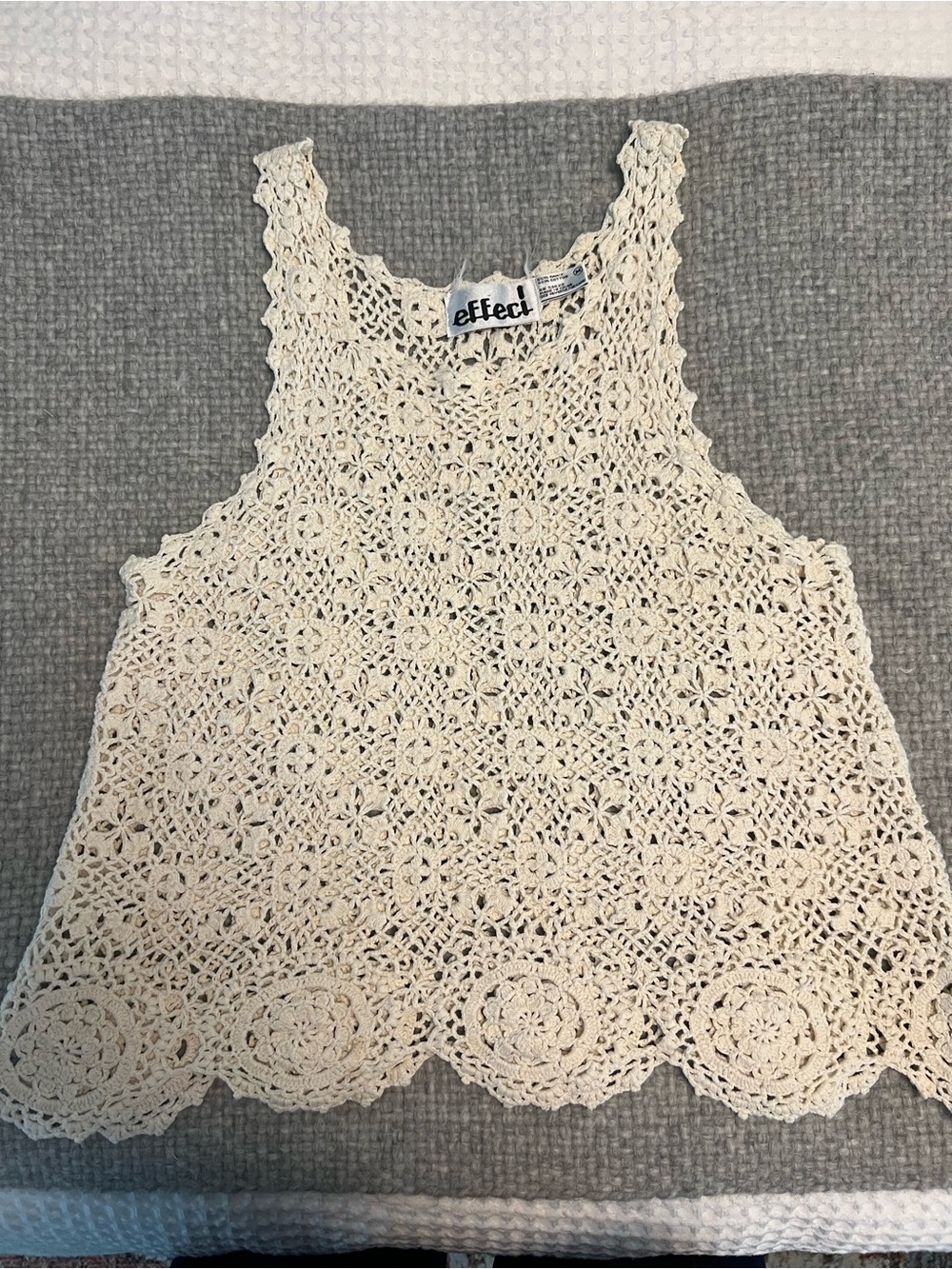 Effeci Crochet Tank Top in Cream